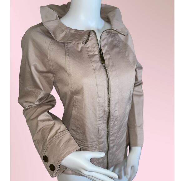 Ruffle Neck and Hem Khaki/Taupe Cotton stretch jacket. Style! Ladies Size XL - Picture 1 of 5